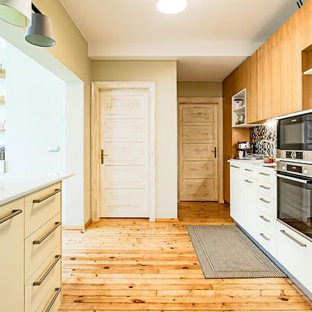 Luxury And Spacious Apartment At The Hearth Of The City Σόφια Εξωτερικό φωτογραφία